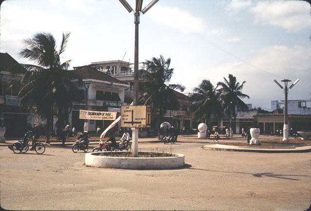 http://www.khaiminh.org